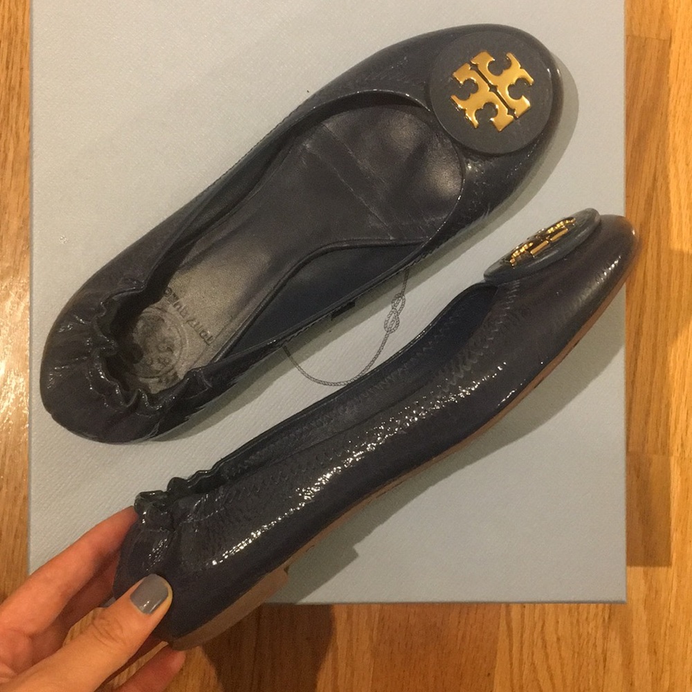 SOLD on another platform Tory burch blue flat